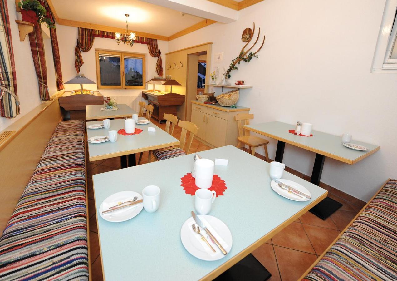 Gaestehaus Standardhaus Saalbach-Hinterglemm Exterior photo