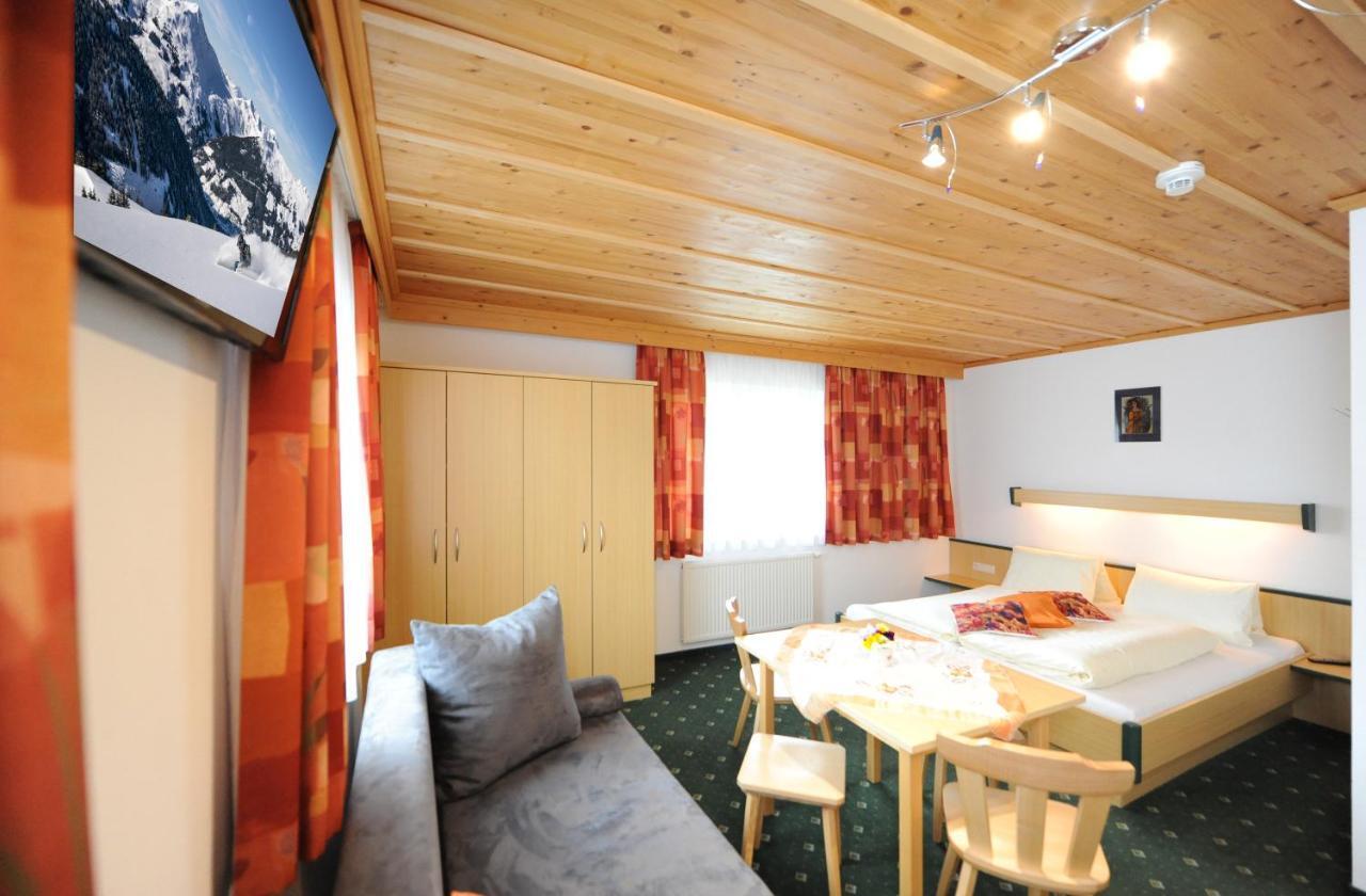 Gaestehaus Standardhaus Saalbach-Hinterglemm Exterior photo