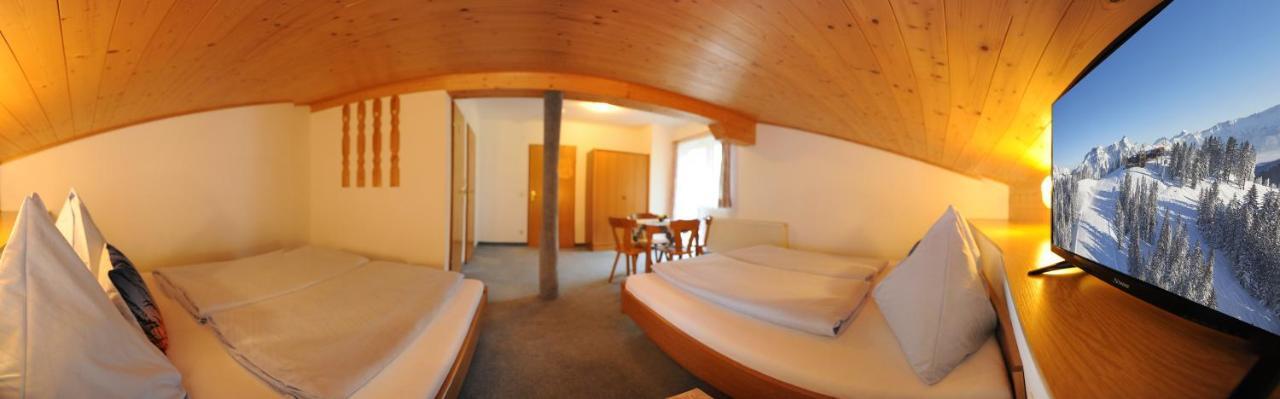 Gaestehaus Standardhaus Saalbach-Hinterglemm Exterior photo