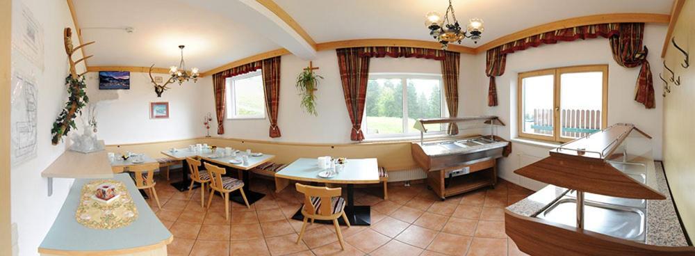 Gaestehaus Standardhaus Saalbach-Hinterglemm Exterior photo